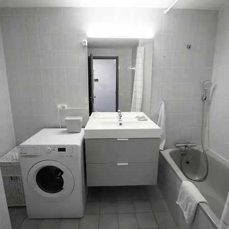 Apartment & Fenetre Sur - Terrasse & Parking Tresserve